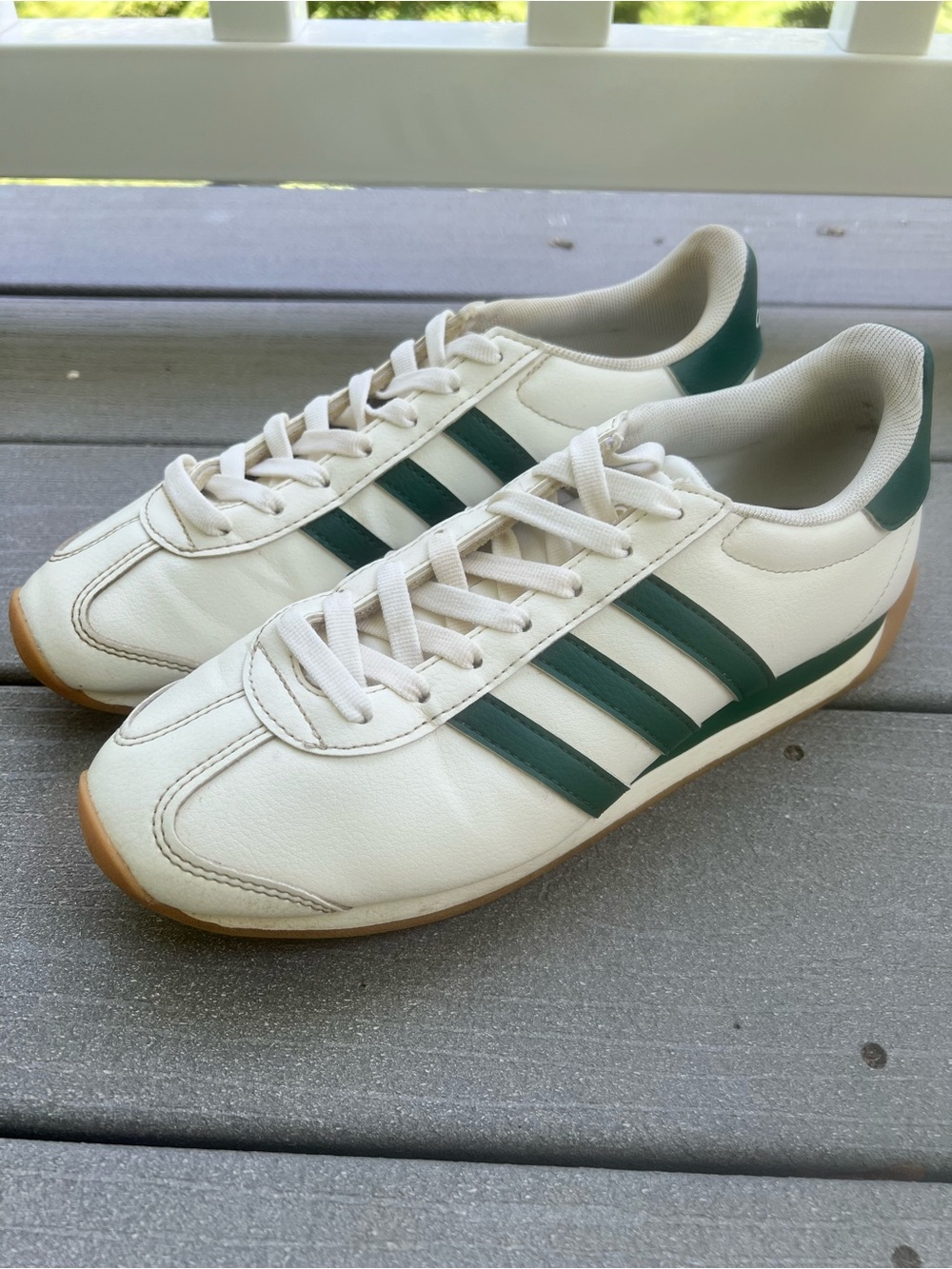 Adidas White and Green Casual Leather Sneakers 7 - Picture 1 of 9